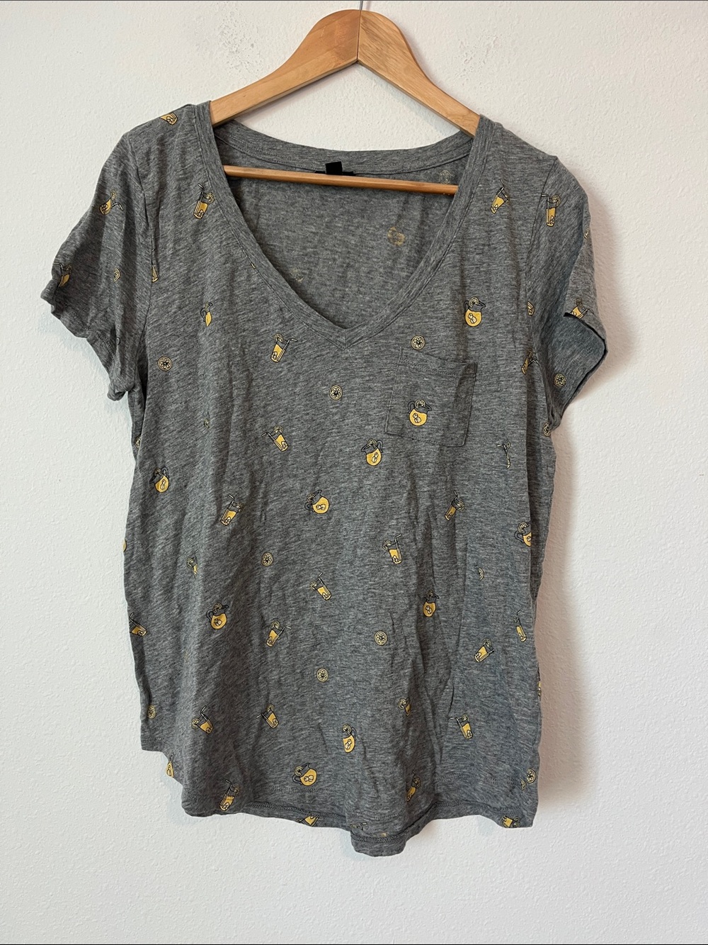 TORRID Gray Lemonade Print Accent Pocket Short Sleeve T-Shirt